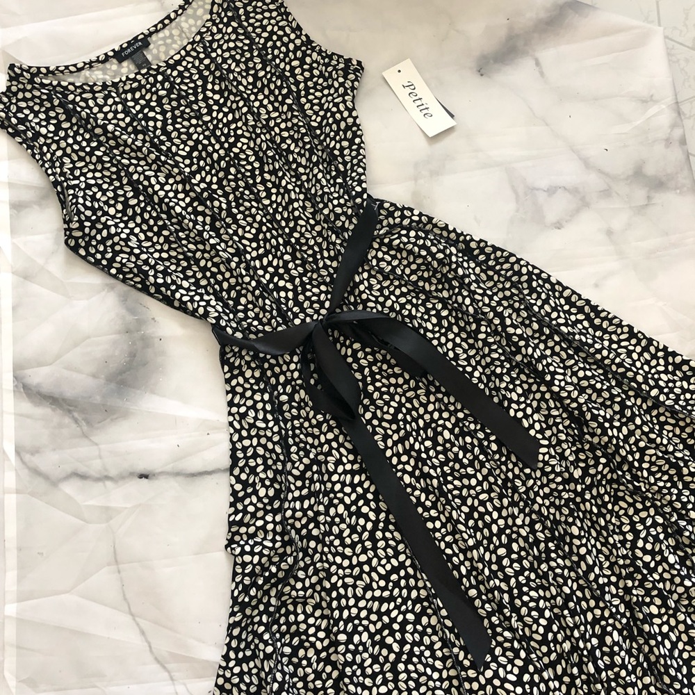 Petite Forever Black and White Dress